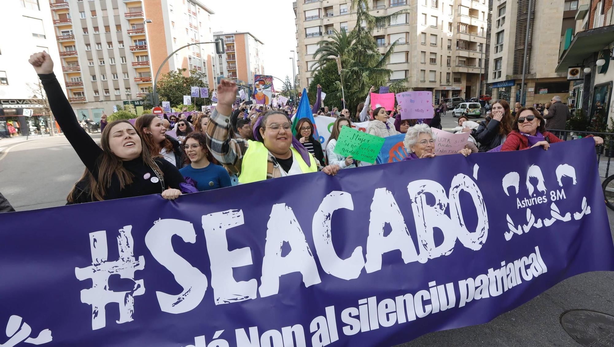 Así fue la manifestación del 25N en Pola de Siero