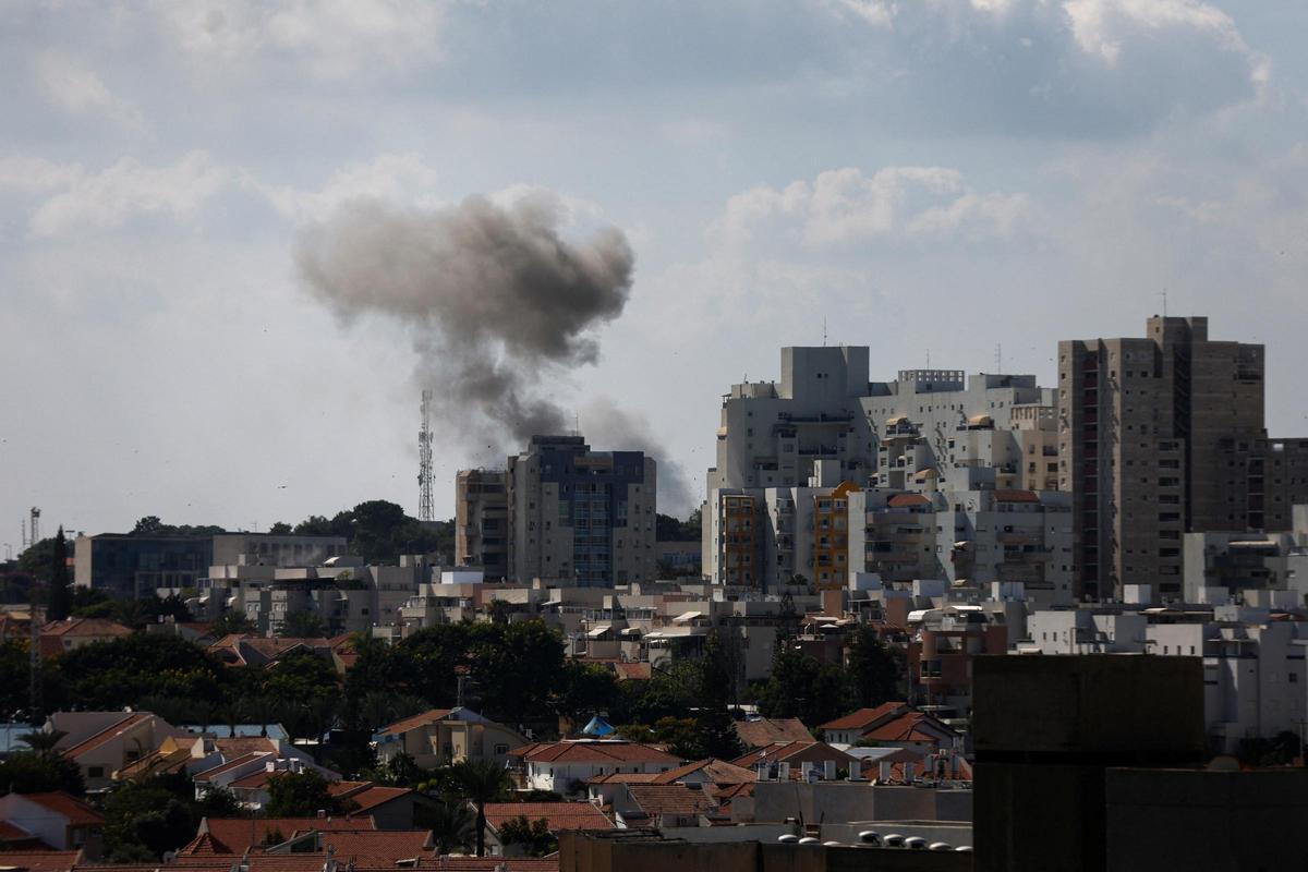 Ataque procedente de la Franja de Gaza en Ashkelon, Israel.