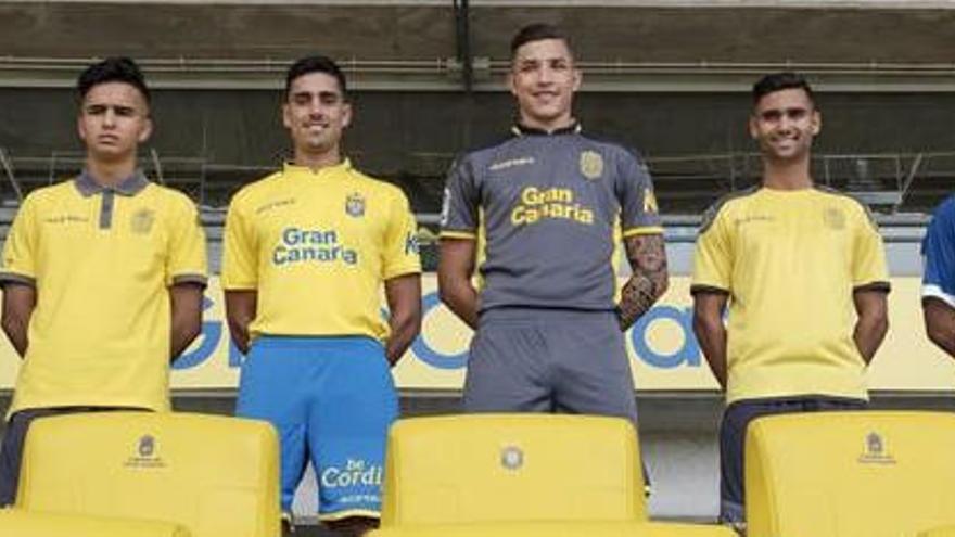 Imagen de la presentación de la nueva equipaciónUD Las Palmas