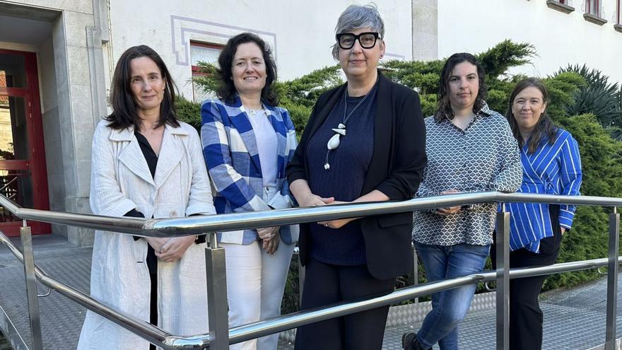 Miembros del proyecto de la UDC: María Bobadilla, Ana Ares, Luz Castro, Tania Gómez e Iria Santos.  | // L. O.