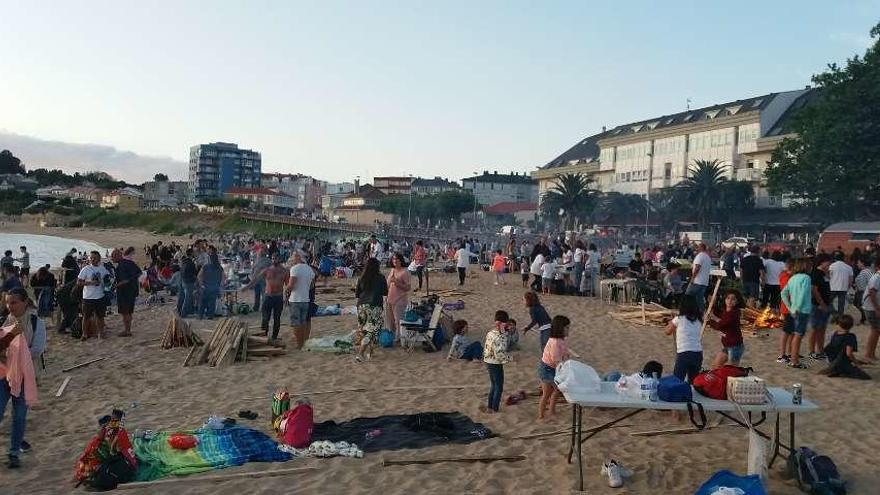 Mera celebra sus fiestas, con una &#039;sardiñada&#039;