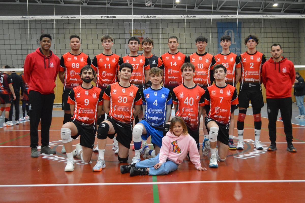 El Xàtiva Voleibol masculino, que consiguió dos victorias la pasada jornada.