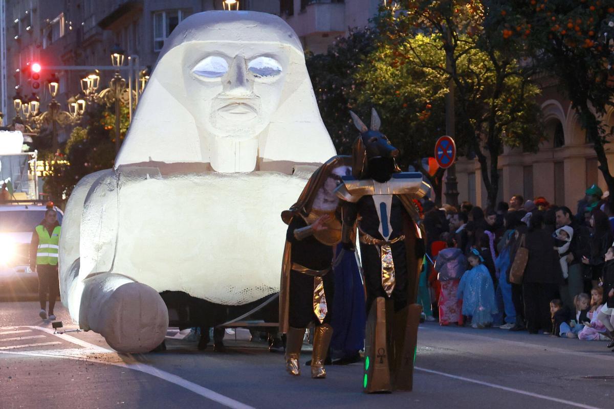 El Entroido vigués más colorido, en imágenes