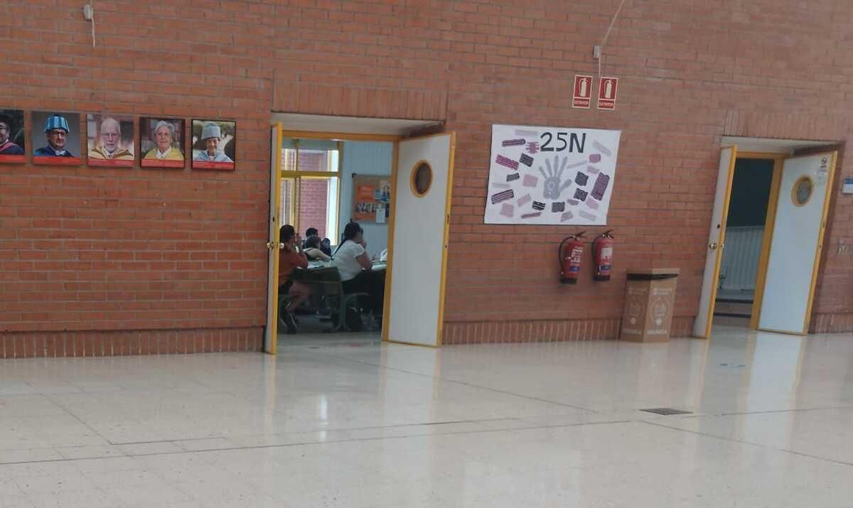 Alumnos de la PAU antes de realizar el examen de inglés