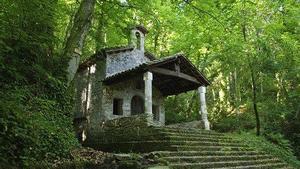 L’entrada a l’ermita de Sant Miquel del Corb.