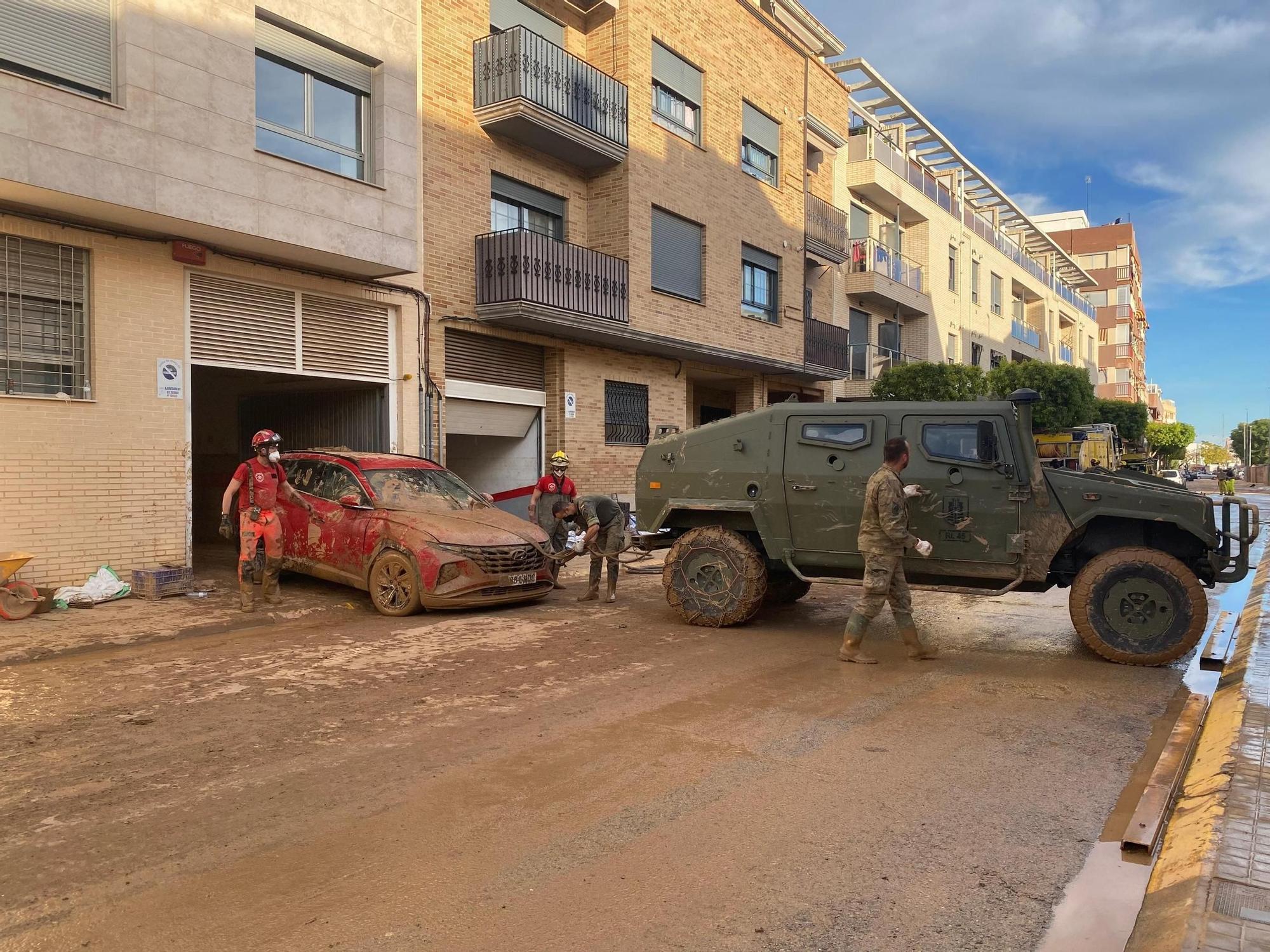 Militares de la BRIX siguen trabajando en la zona cero de la DANA