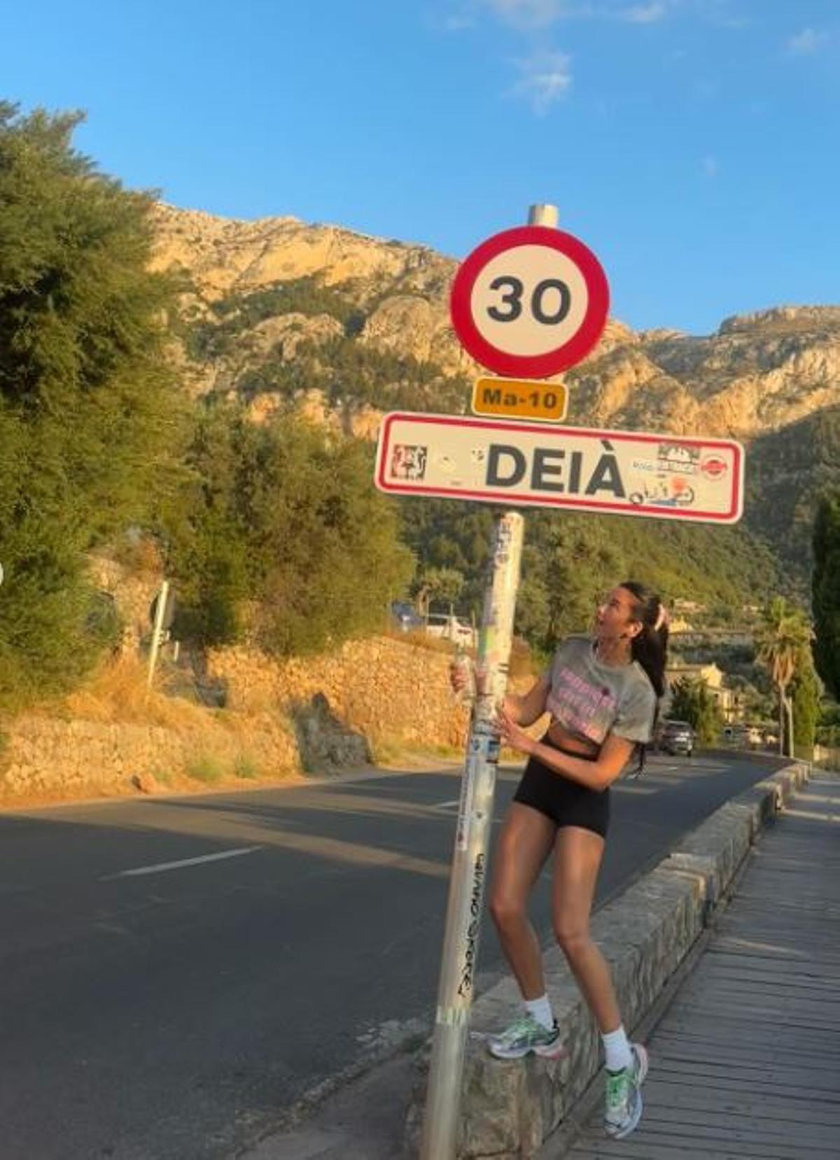 Popstar Dua Lipa macht gerade Urlaub auf Mallorca. Wer sonst noch?