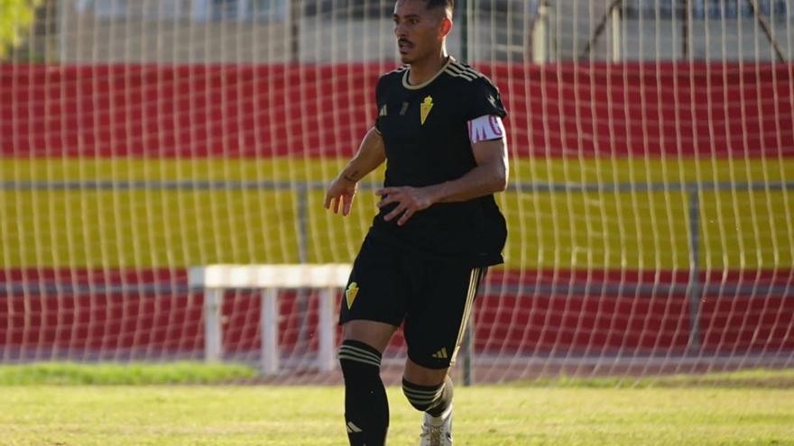 Armando Ortiz, en su último partido con el Real Murcia en Santa Pola. | PRENSA REAL MURCIA