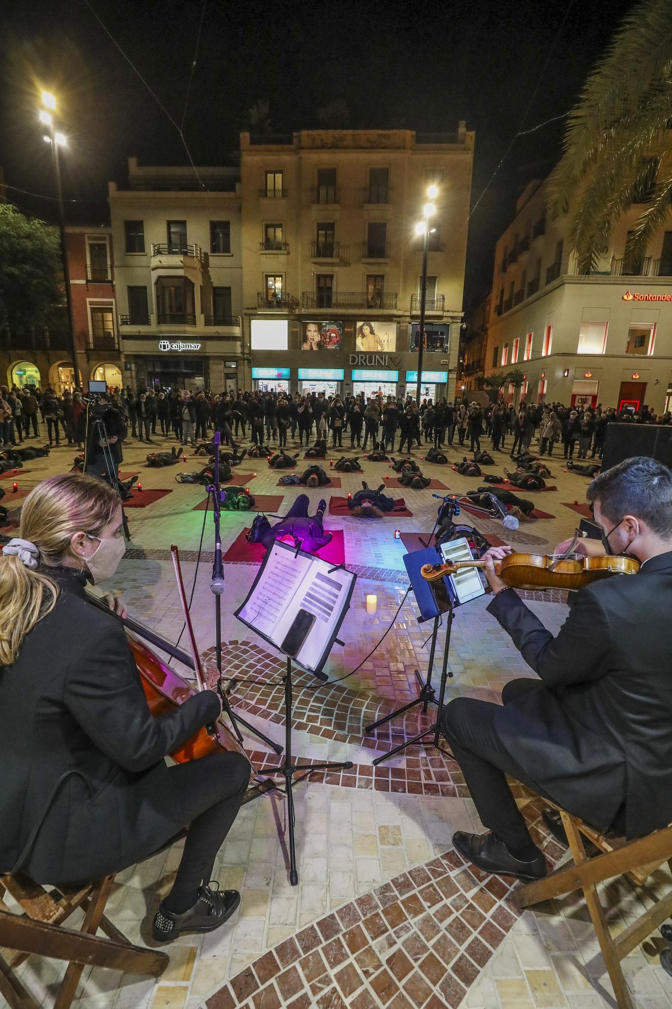 El 25N de Elche, en imágenes