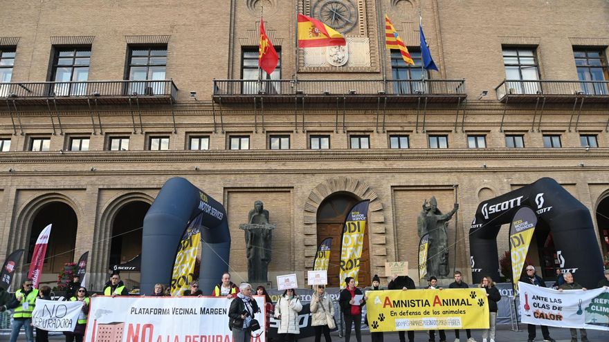 En imágenes | El Picarral se levanta contra la construcción de una depuradora en el barrio