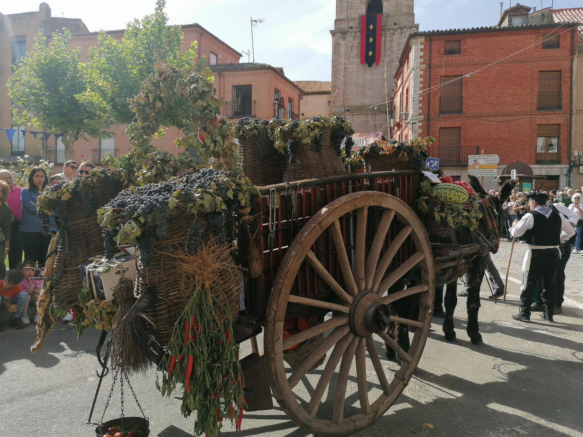 Toro revive el desfile de carros de Vendimia