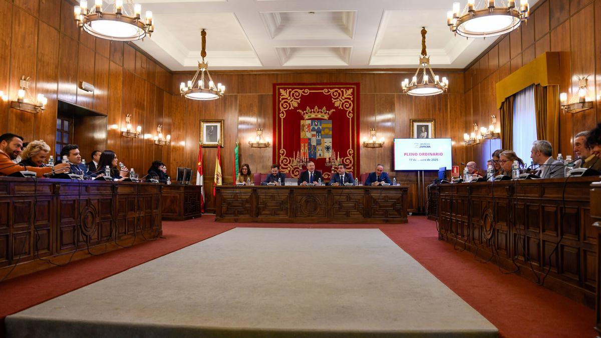Zamora. Pleno de la Diputación