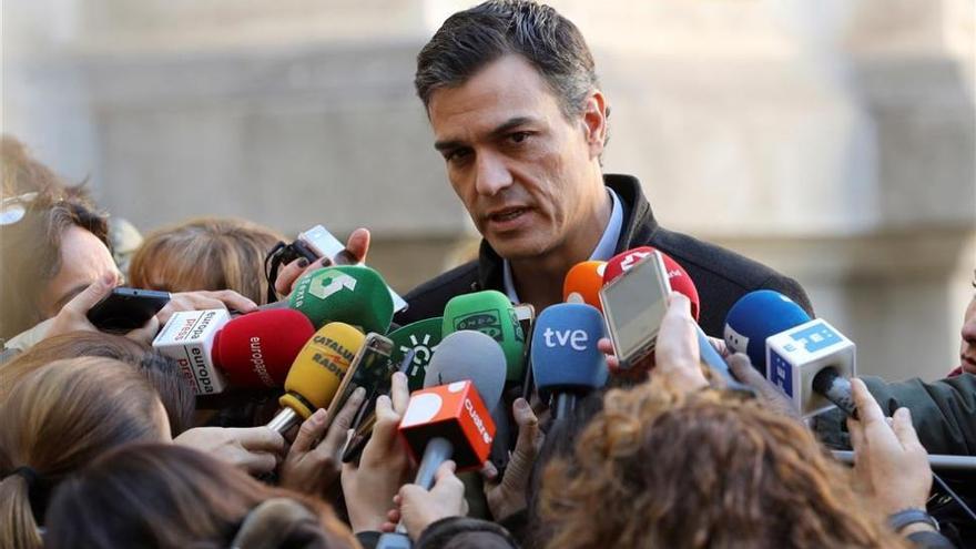 Sánchez pacta con los barones exigir a Rajoy un nuevo modelo de financiación