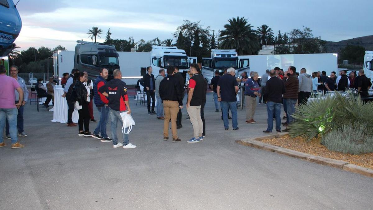 Presentación de las instalaciones de Lázaro Romera, que cuentan con una amplia selección de vehículos de la familia Ford Trucks, como carretera, construcción o tractoras. | GRUPO TERRAMOVIL