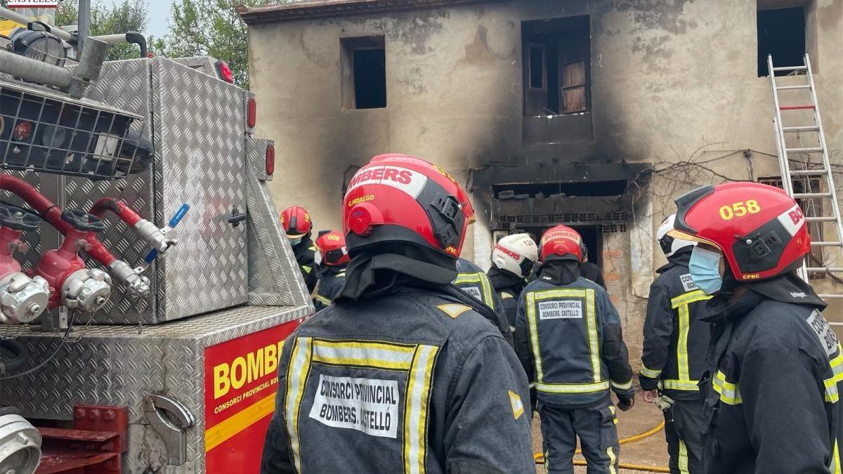 Un hombre de 80 años muere en el incendio de su masía en la Ribera de Cabanes