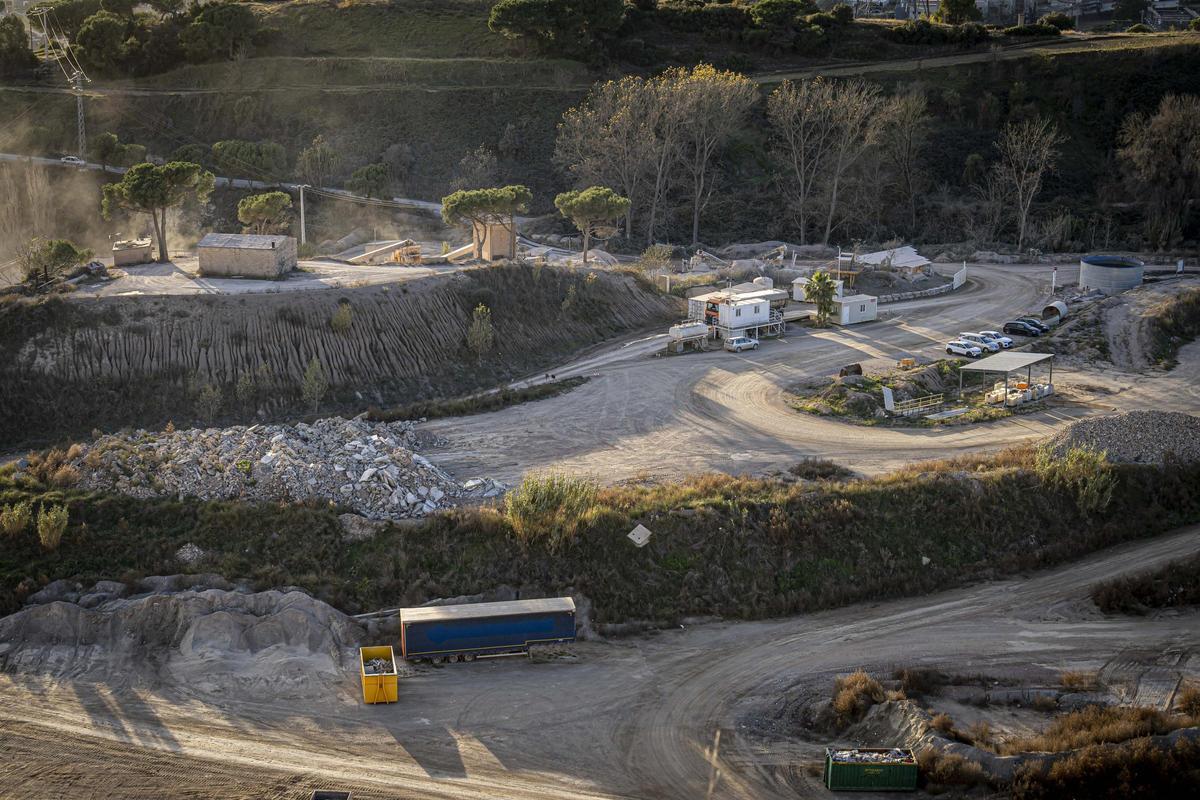 Vista del vertedero de Fitó, en Seva.