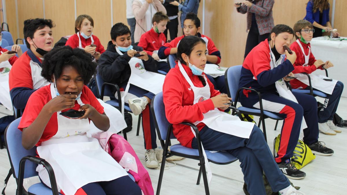 Las jornadas se desarrollaron en los colegios Odón de Buen y El Pilar de la localidad de Zuera, en Zaragoza.