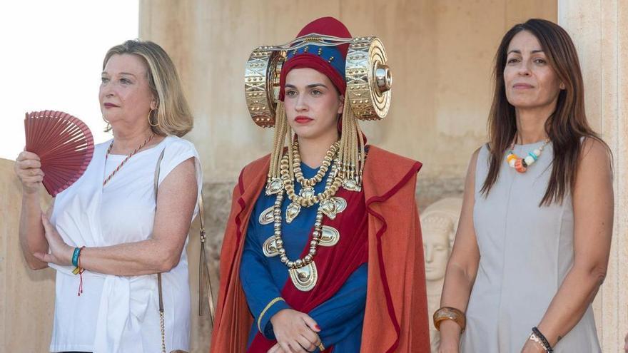La Real Orden conmemora el 129 aniversario de la Dama de Elche