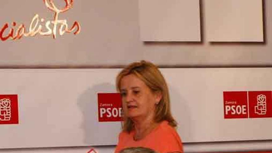 Fernández y Rominguera, ayer en la sede del PSOE.