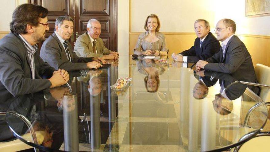 El pacto social de Aragón afronta el reto de ser útil para paliar la crisis