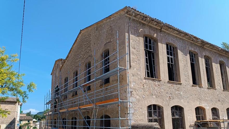 La Fàbrica Nova se cubre de andamios y puntales para evitar su hundimiento