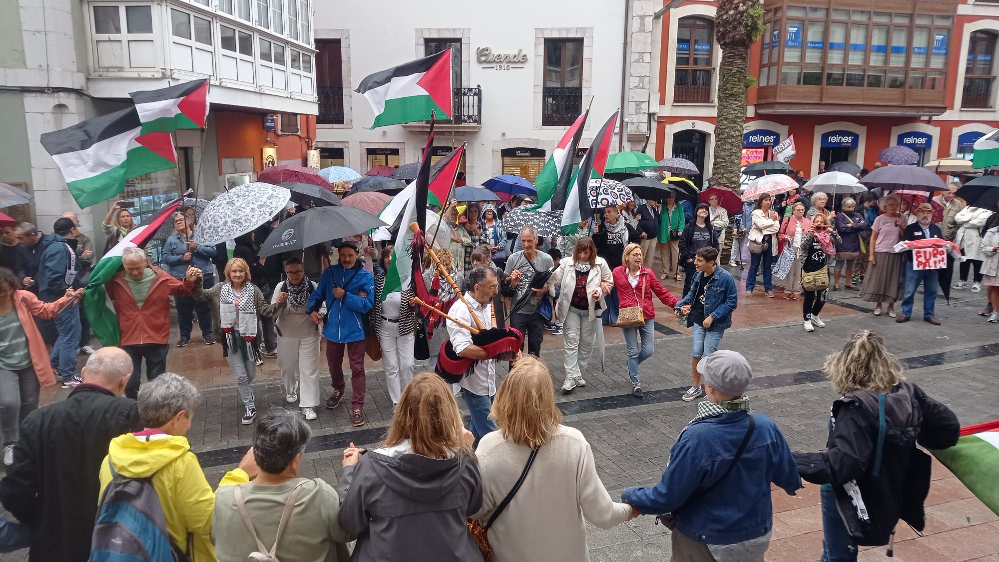 Llanes con Palestina