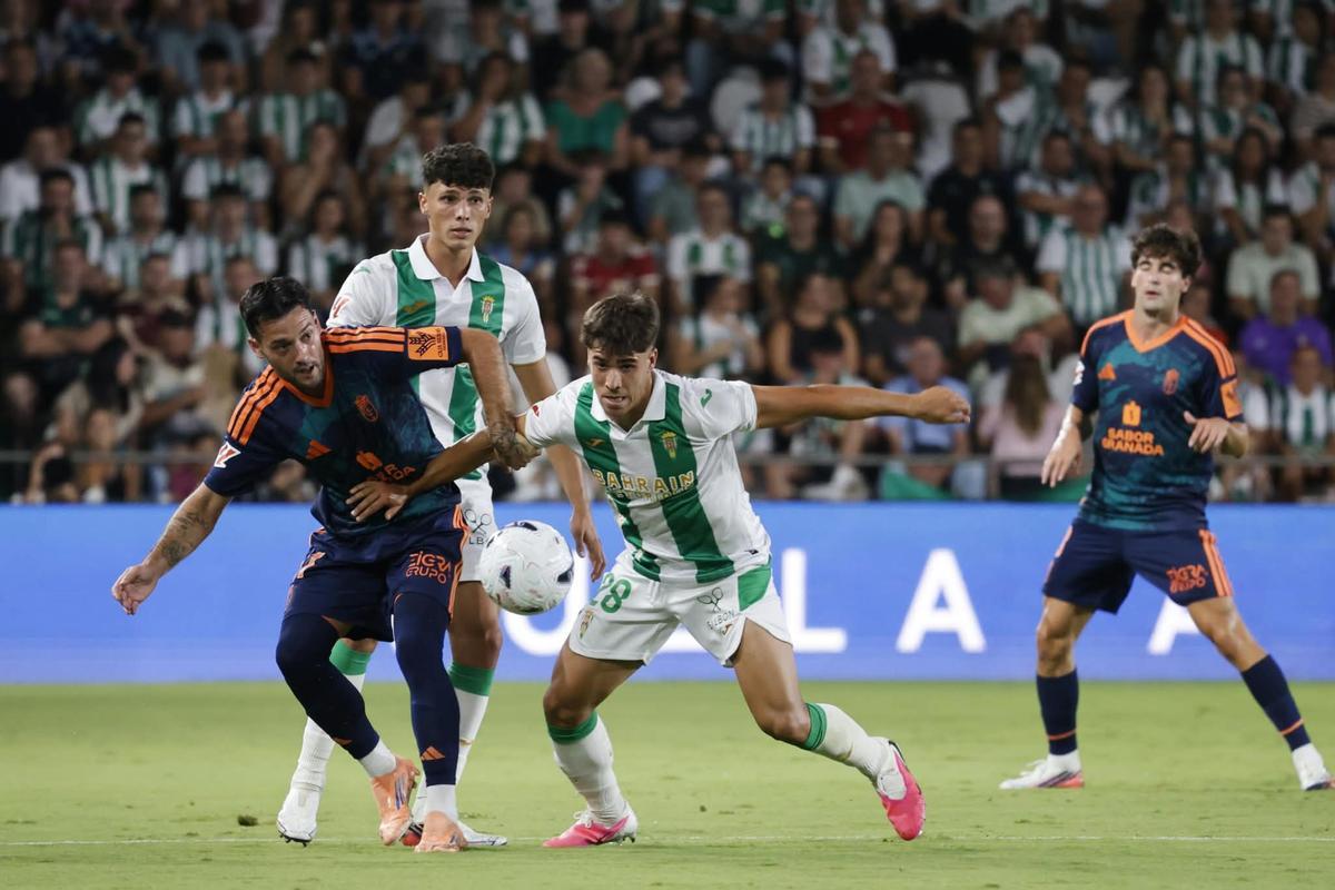 Córdoba CF-Granada | Las imágenes del partido de LaLiga Hypermotion Córdoba CF-Granada | Las imágenes del partido de LaLiga Hypermotion