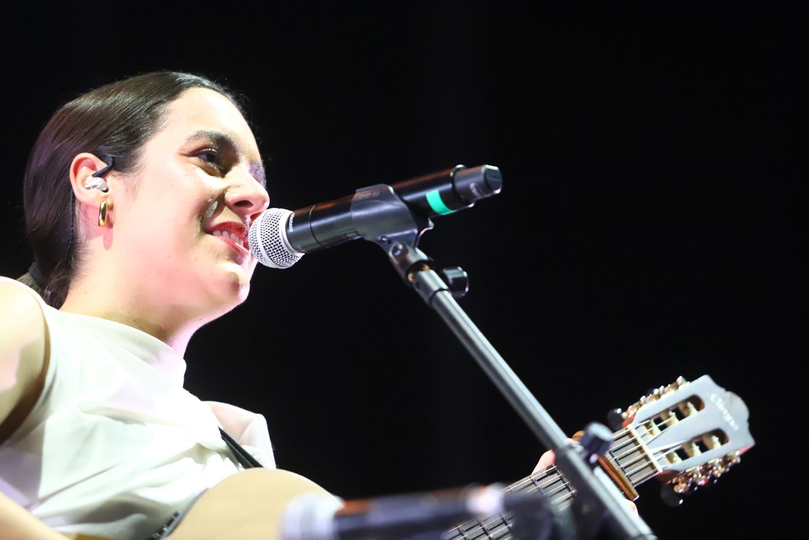 Julieta Venegas y Valeria Castro cantan en el teatro de la Axerquía