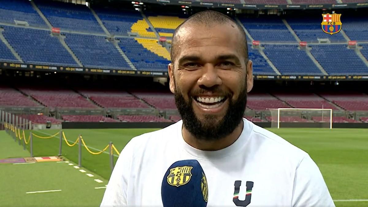 Dani Alves: El Gamper es una fiesta de los culés y no me podía quedar fuera de ella