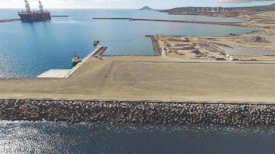 Empieza el proceso para construir la vía que unirá el puerto de Granadilla y la TF-1