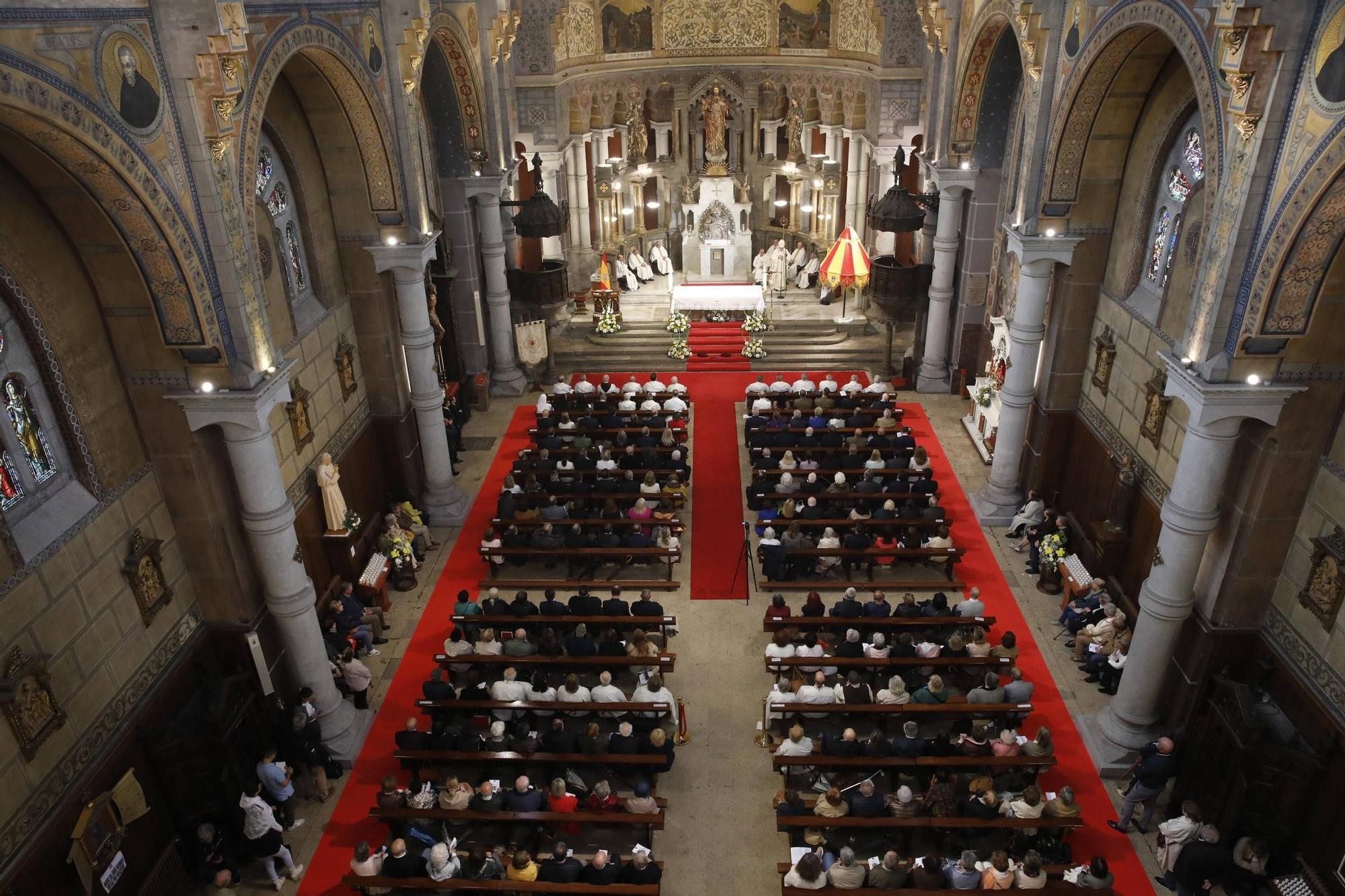 Así fue la celebración del centenario de la Basílica del Sagrado Corazón de Gijón (en imágenes)