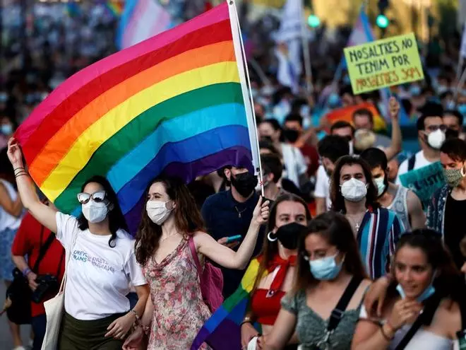 Dos mujeres, a juicio por dar dos palizas a un menor transexual: "Te vamos a matar, travelo de mierda, eres una niña"