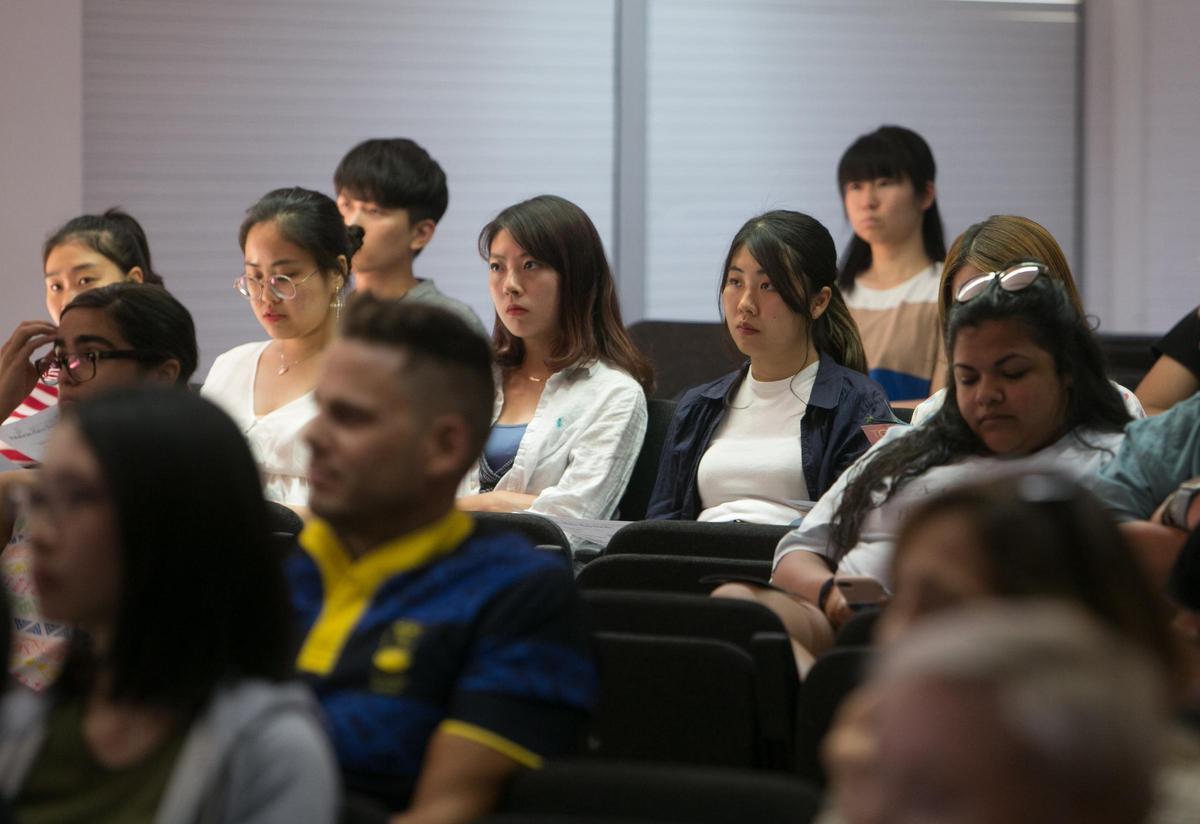 Alumnas asiáticas en la UA