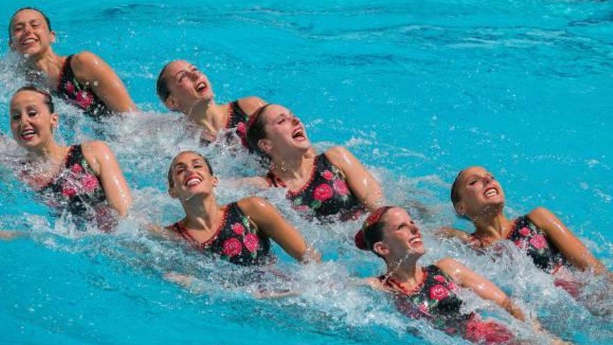 Tormenta en la piscina