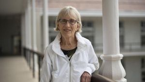 Claudia Goldin (Premi Nobel d’economia): «Reduir la jornada laboral per llei no garanteix més igualtat»