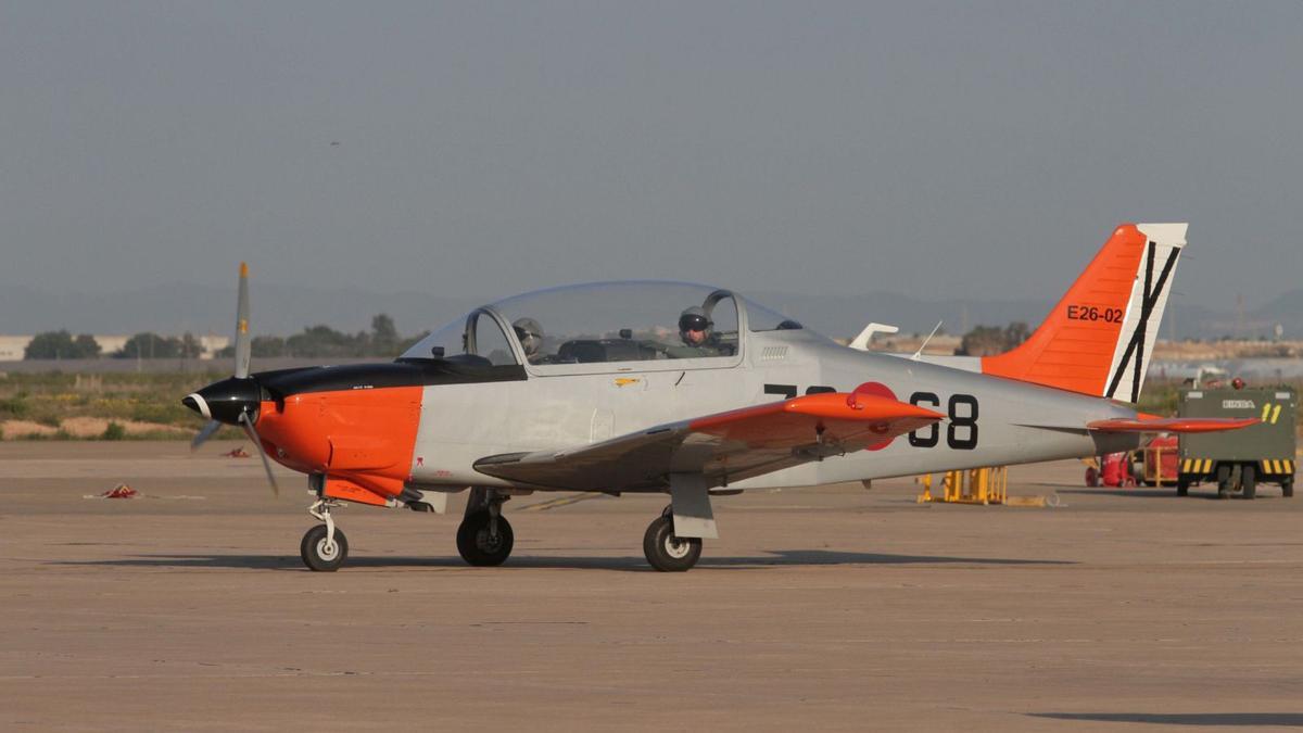 Un alumno y un instructor 
de la AGA en un E-26 
Tamiz.  FELIPE GARCÍA PAGÁN