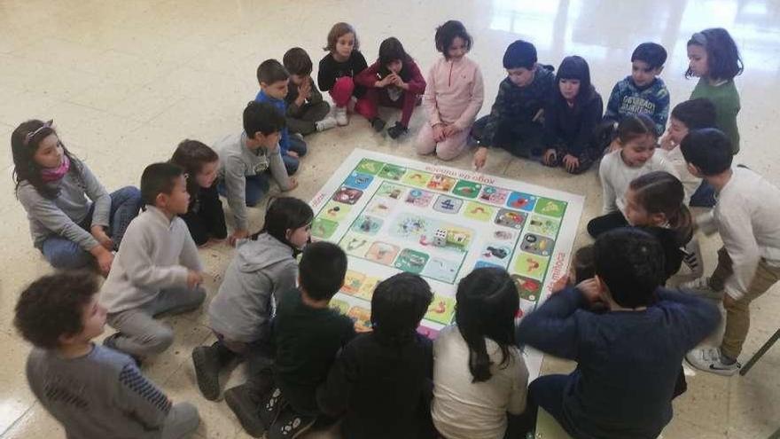 Alumnos del CEIP Vilaverde se suman al compostaje