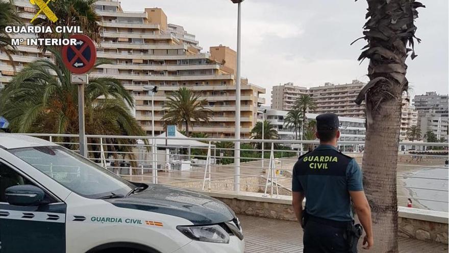 Cuatro jóvenes detenidos en Calp por dejar a otro en coma en una pelea