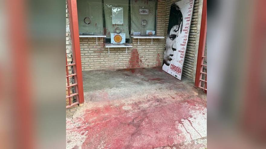 Vandalizan las taquillas de la plaza de toros de Córdoba y obligan a interrumpir la venta de entradas