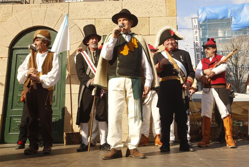 La representación de la expulsión de las tropas invasoras francesas congrega en el casco histórico a miles de personas para disfrutar del broche de oro a un fin de semana de fiesta.