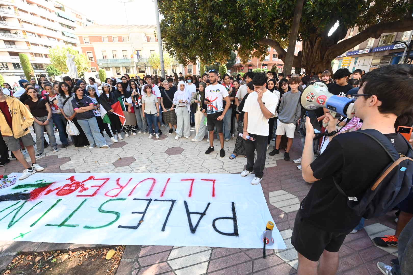 Galería de imágenes: Estudiantes de Castellón en protesta por Palestina
