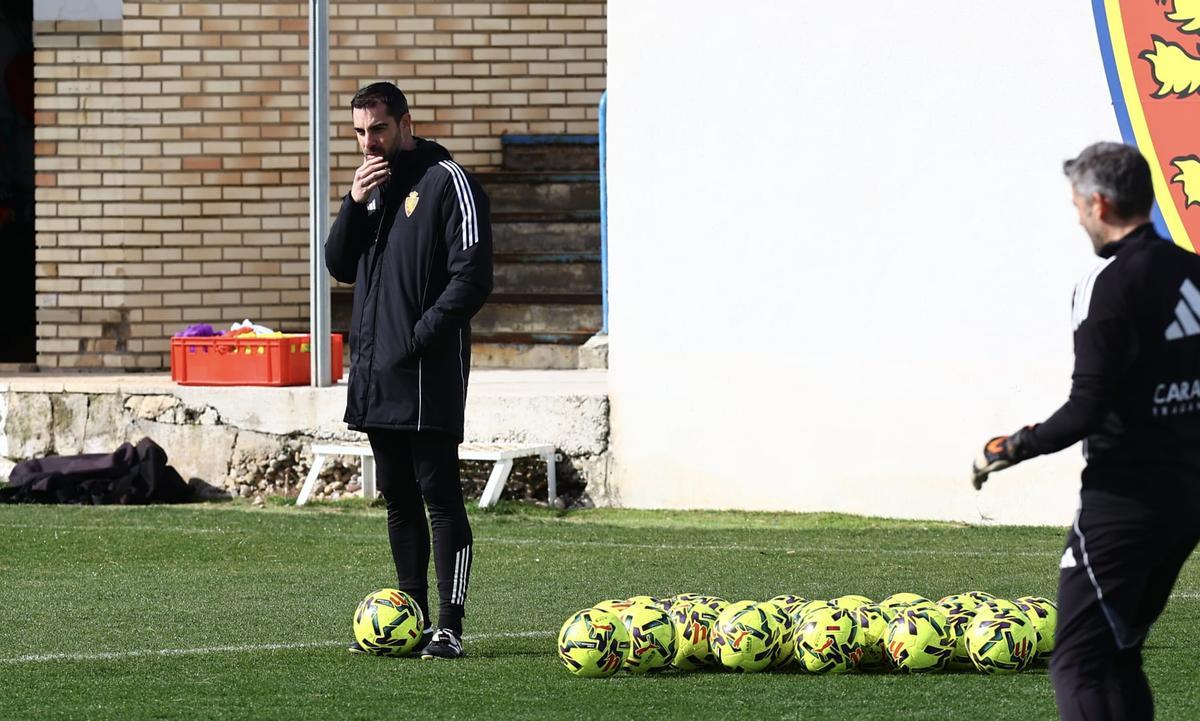 Sellés, pensativo en el entrenamiento de este domingo en la Ciudad Deportiva.
