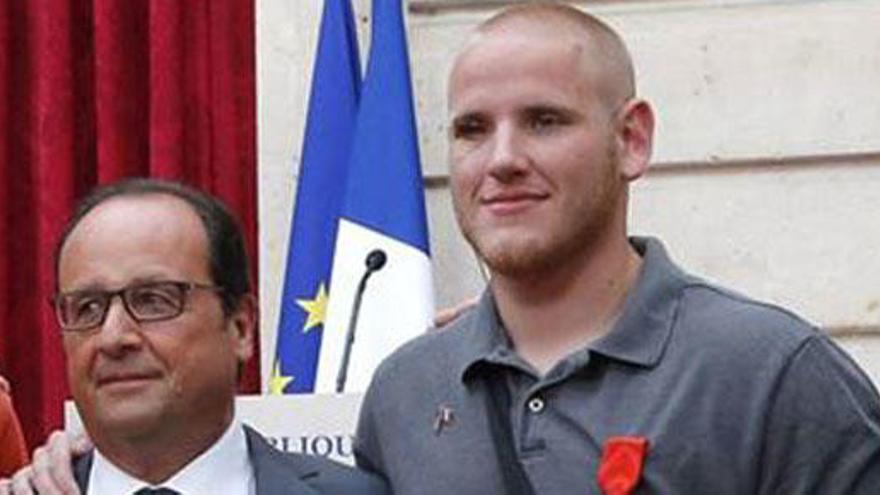 Spencer Stone, junto a François Hollande.