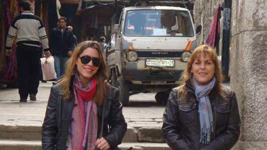 Oneida, a la izquierda de la imagen, durante su estancia en Siria.