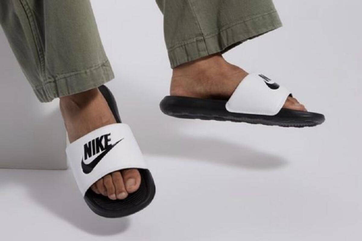 Nike tiene las chanclas de hombre más vendidas (y baratas) de Amazon