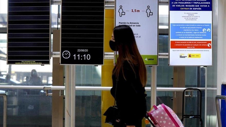 Solo los viajeros con billete podrán entrar en los aeropuertos españoles