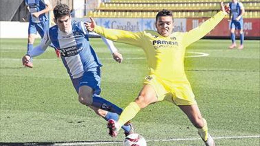 El Villarreal B salva los muebles