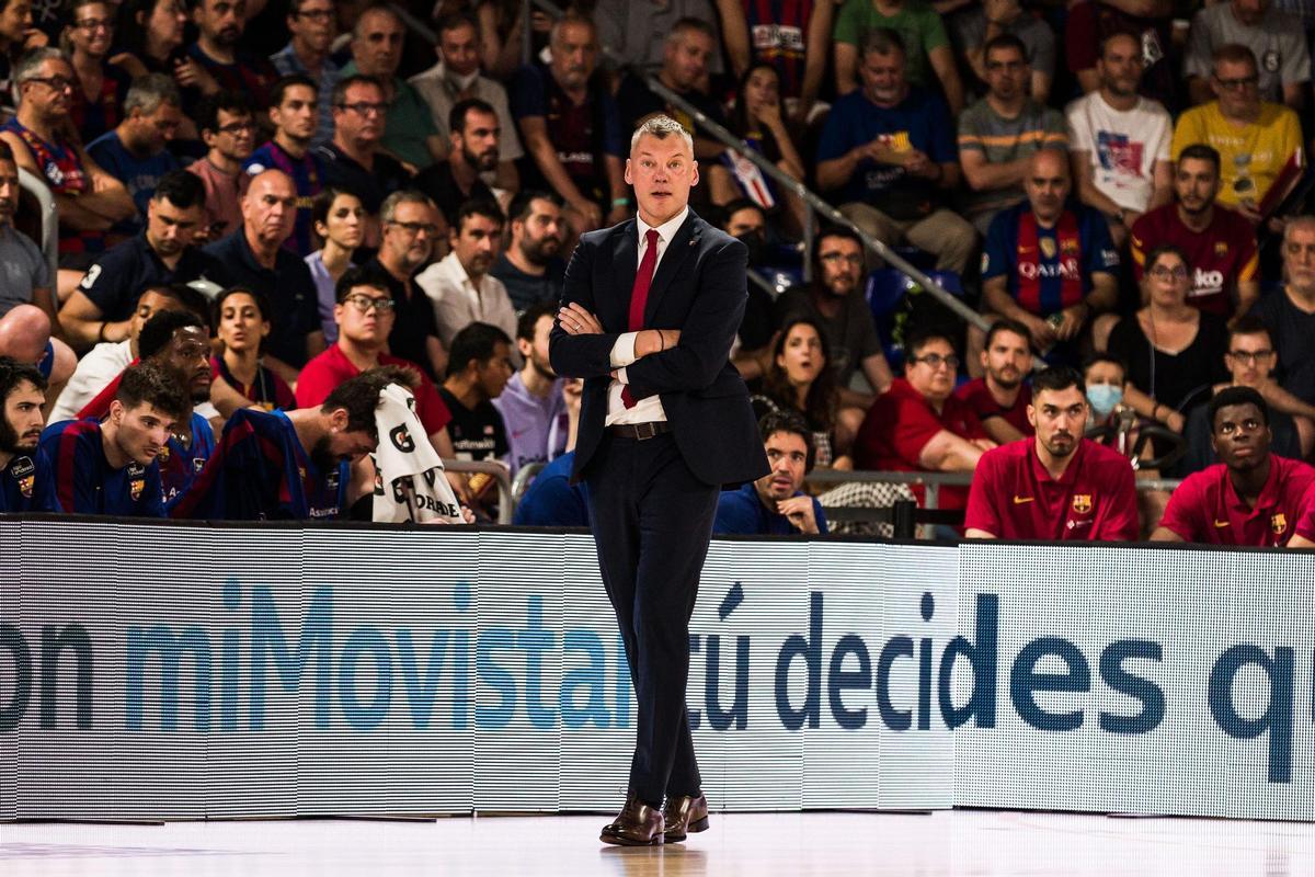 Sarunas Jasikevicius, Head coach of FC Barcelona gestures during the ACB Liga Endesa Finals Playoff Game 2 match between FC Barcelona and Real Madrid at Palau Blaugrana on June 15, 2022 in Barcelona, Spain.