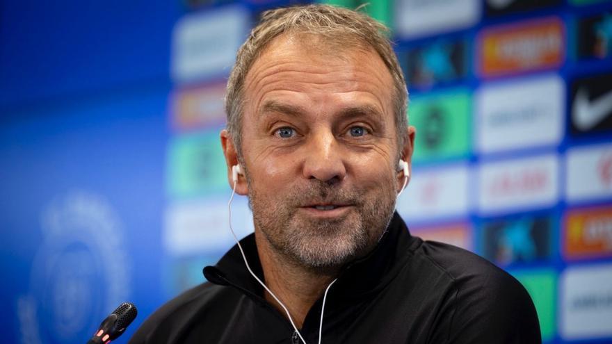 Hansi Flick, sobre el fichaje de un nuevo portero: "Tenemos que esperar"