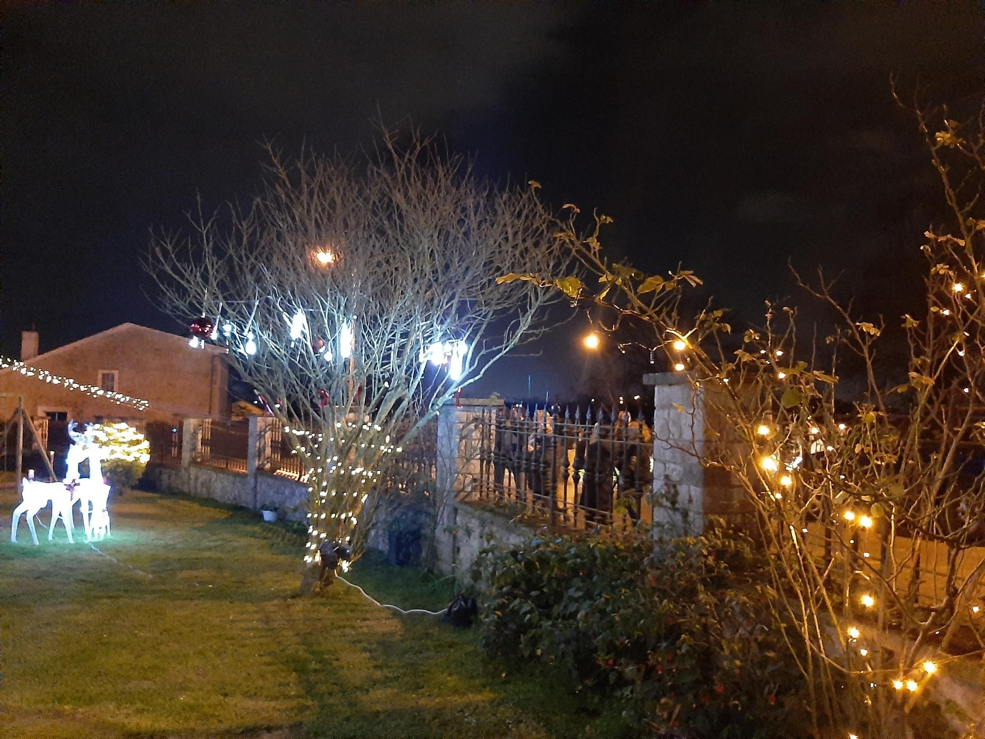 Así brilla Ables en Navidad: la decoración de sus casas, en imágenes